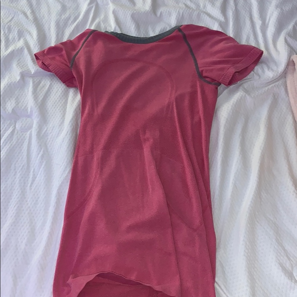 lululemon pink&grey swiftlytech short sleeve shirt